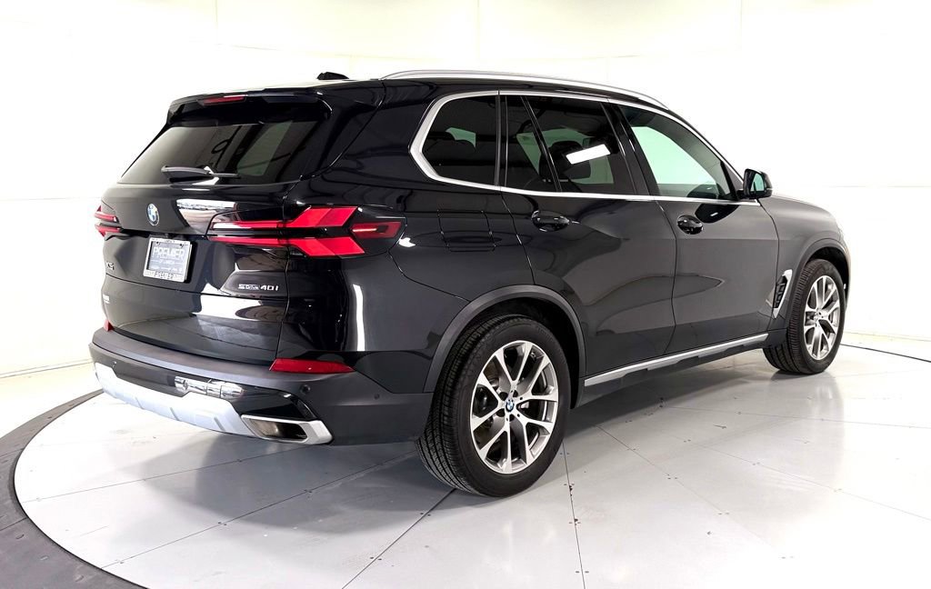 Used 2025 BMW X5 sDrive40i w/ Climate Comfort Package image 4