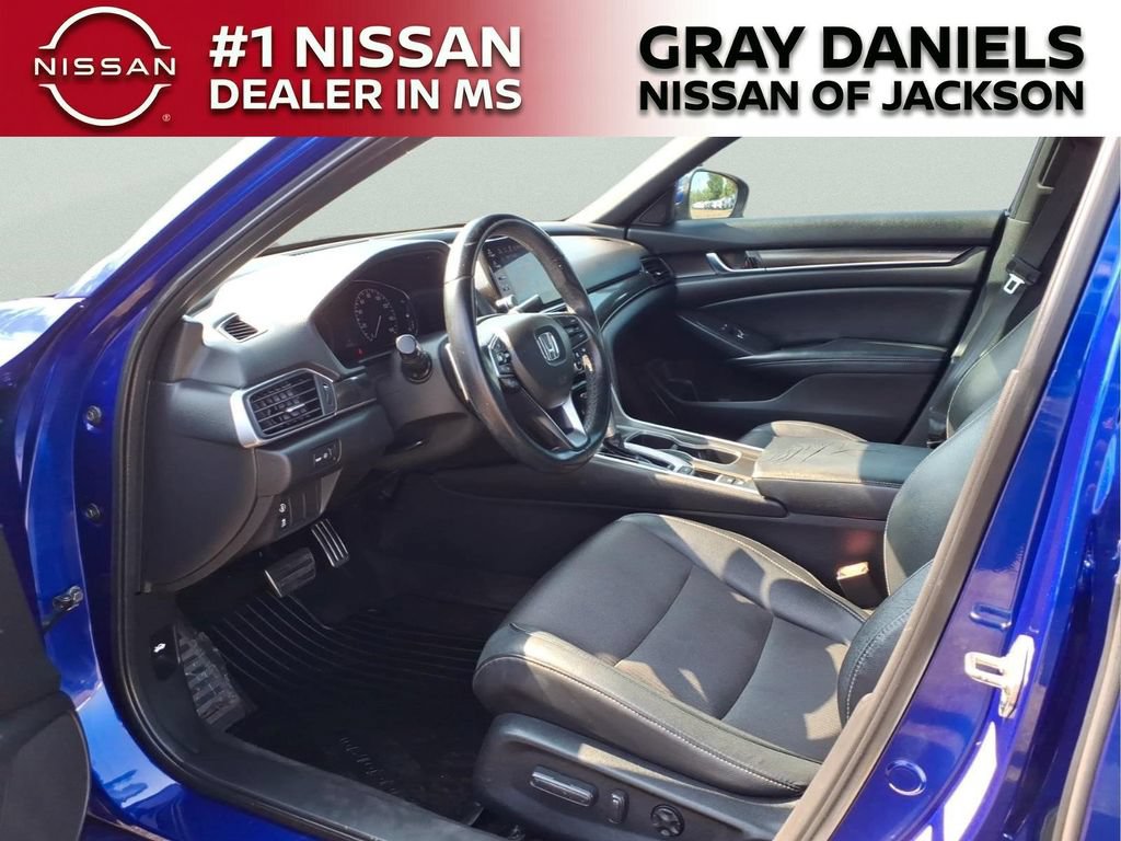 Used 2018 Honda Accord Sport image 24