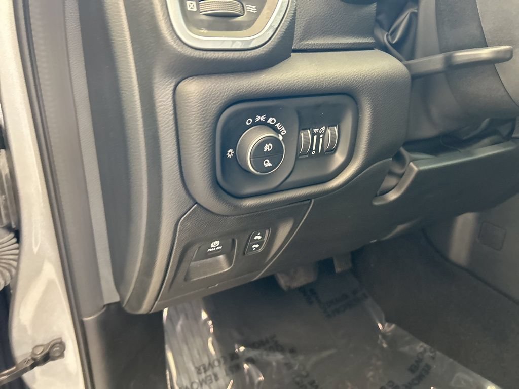 Certified 2025 RAM 1500 Big Horn AWD/4WD image 37