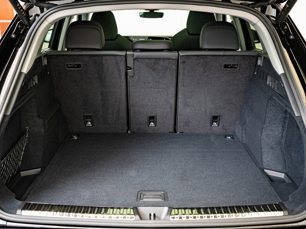 Certified 2025 Audi Q5 2.0T Premium Plus image 19