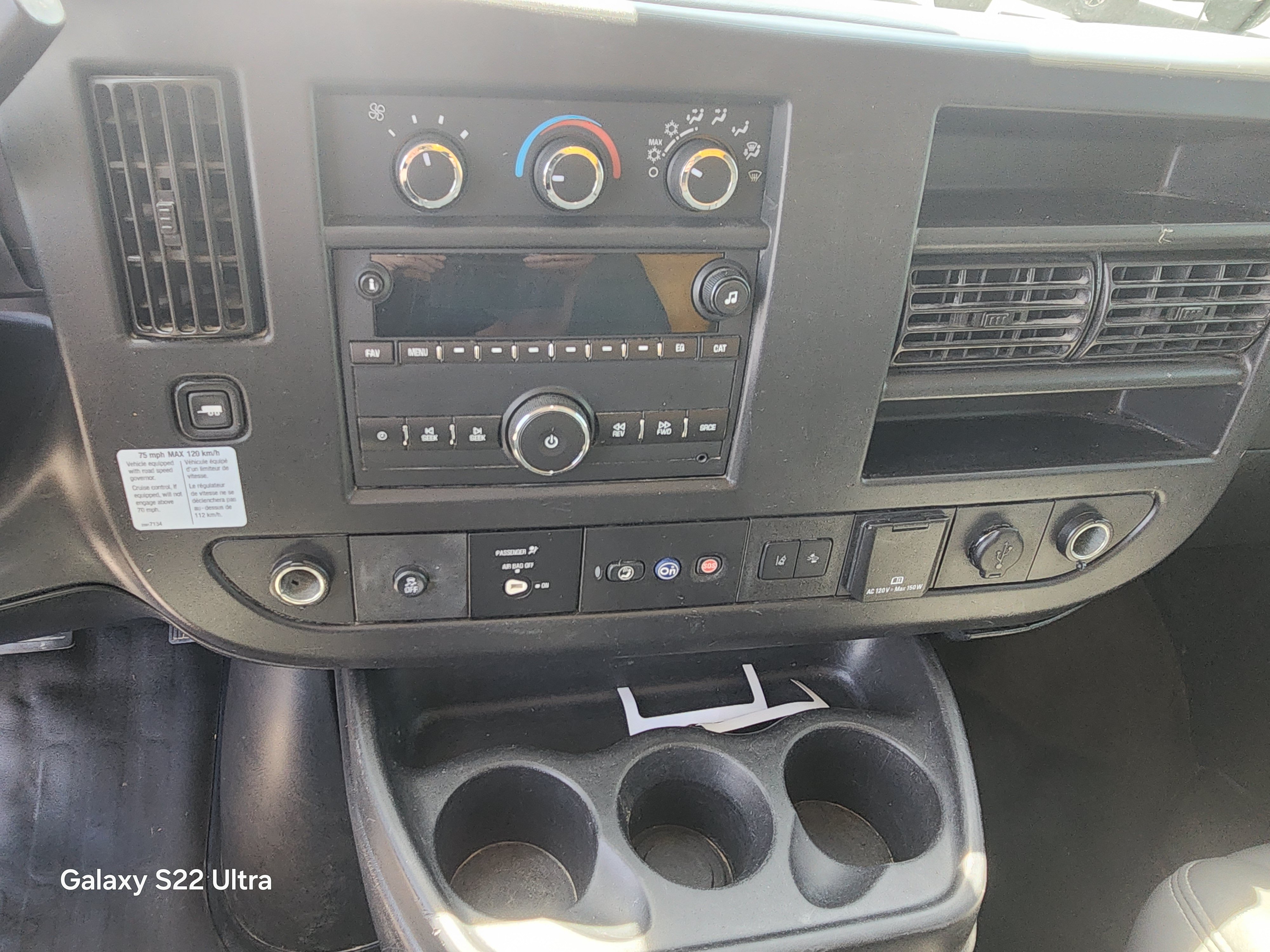 Used 2019 GMC Savana 3500 w/ Driver Convenience Package RWD image 18