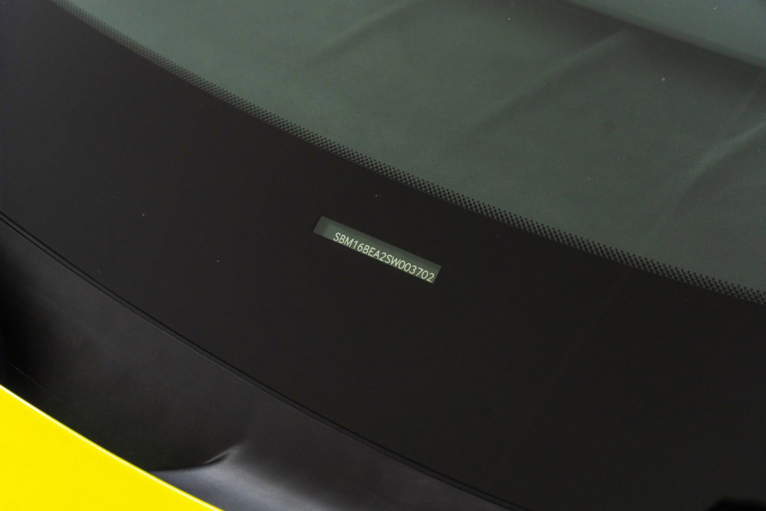 Used 2025 McLaren Artura Spider image 16