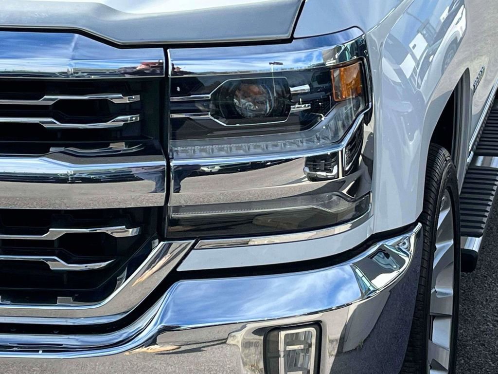 Used 2018 Chevrolet Silverado 1500 LTZ w/ High Desert Package image 34