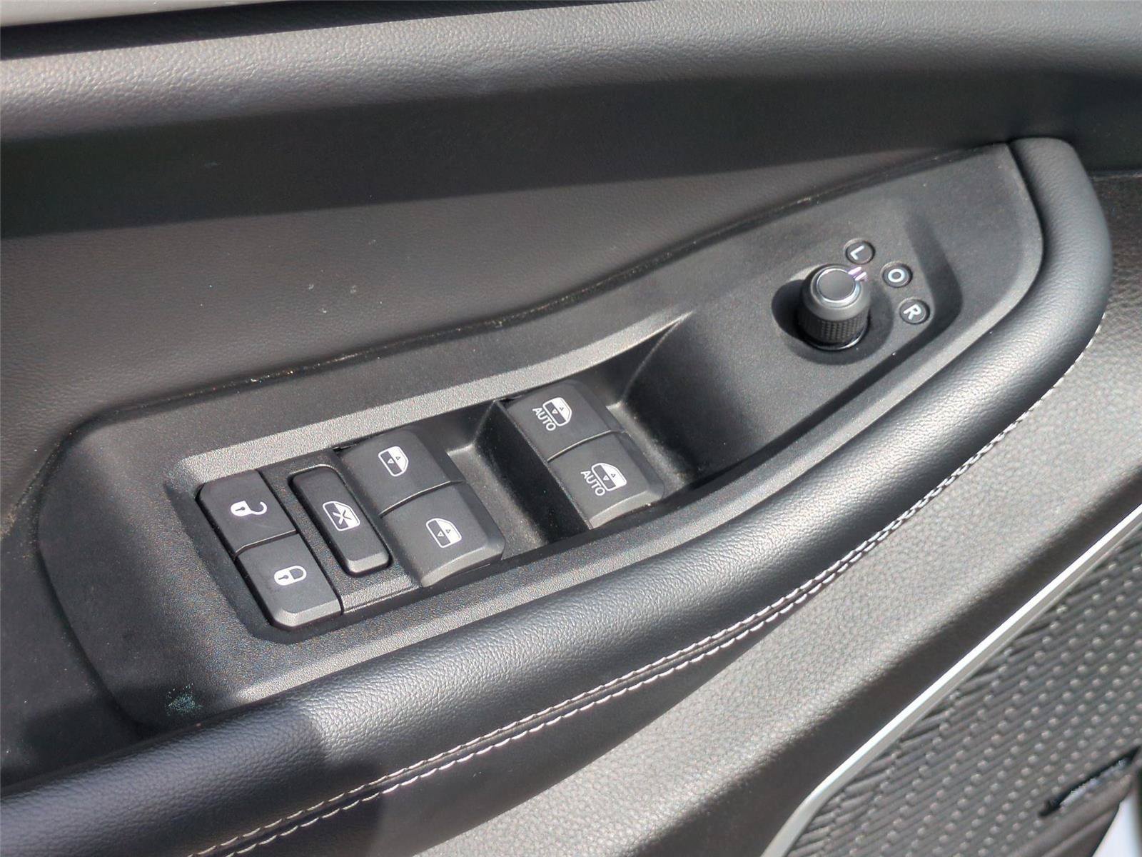 Used 2021 Jeep Grand Cherokee L Limited RWD image 19
