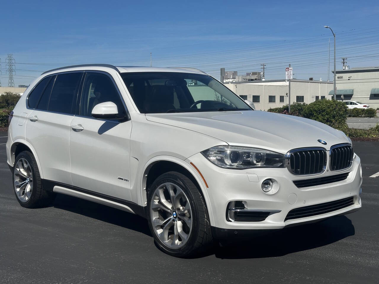 Used 2016 BMW X5 xDrive35i w/ Premium Package image 2