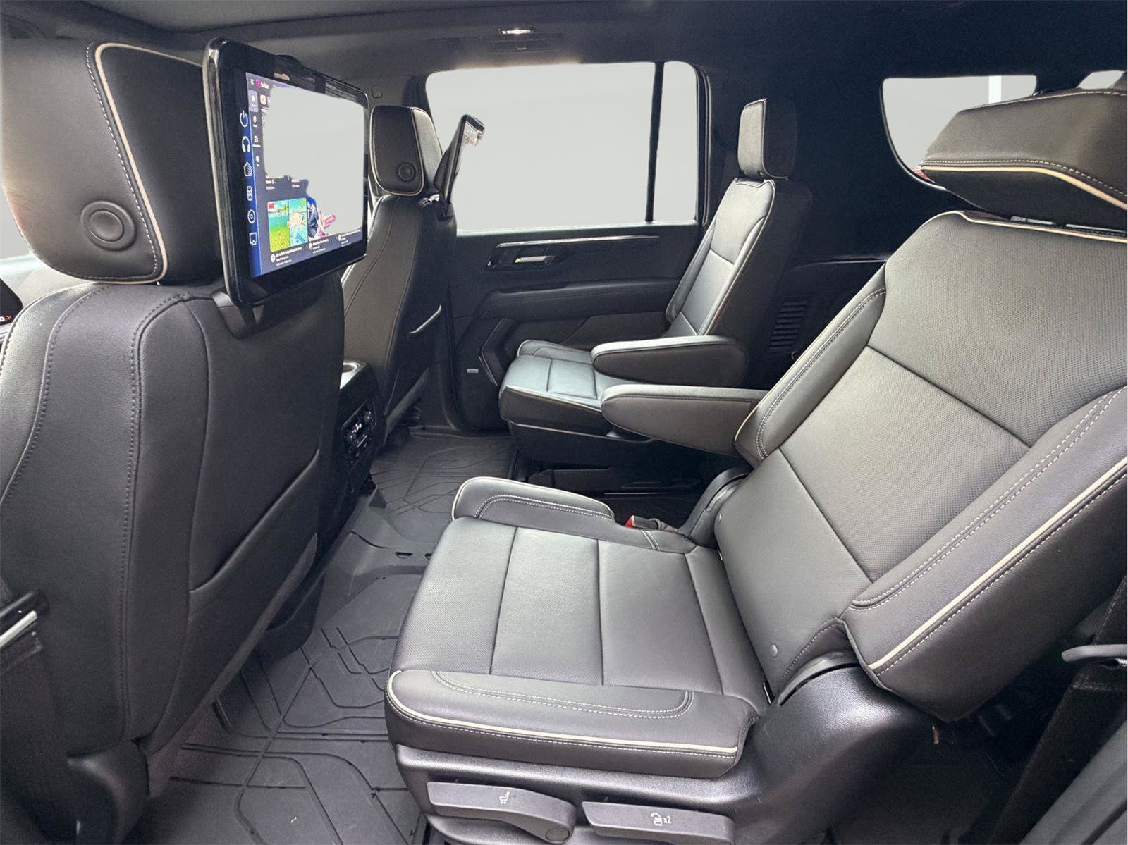 New 2026 Chevrolet Suburban Premier AWD/4WD image 98