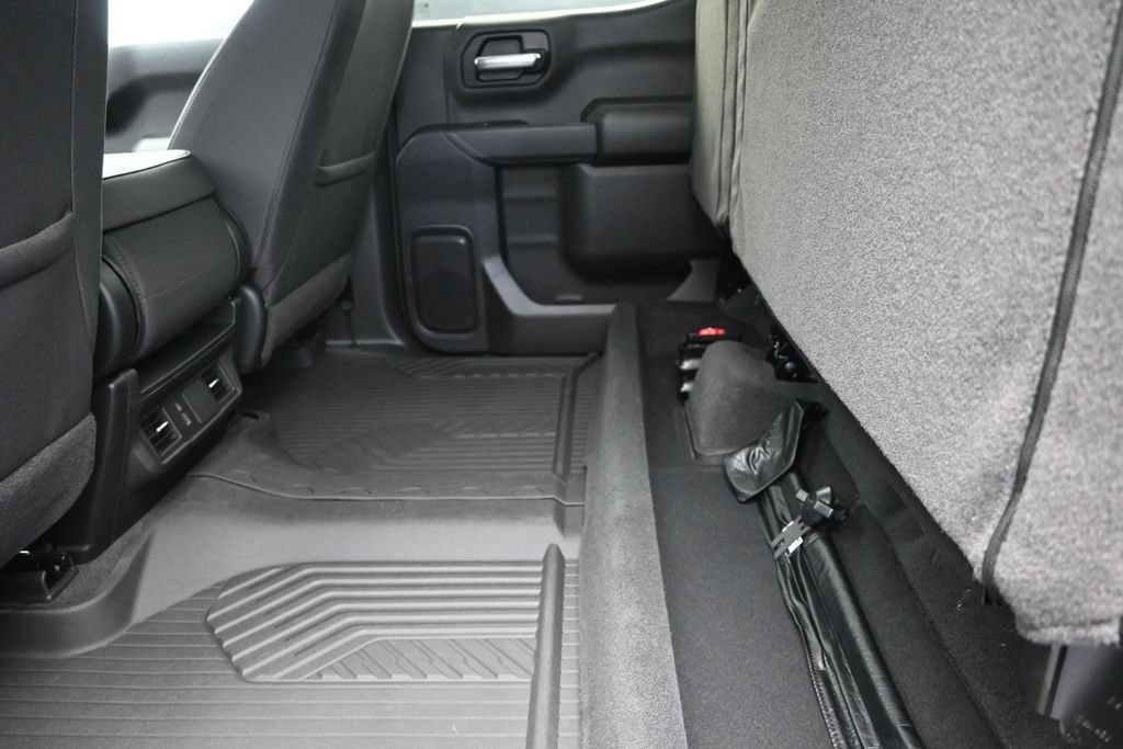New 2026 Chevrolet Silverado 1500 Custom Trail Boss w/ LPO, Dark Essentials Package AWD/4WD image 17