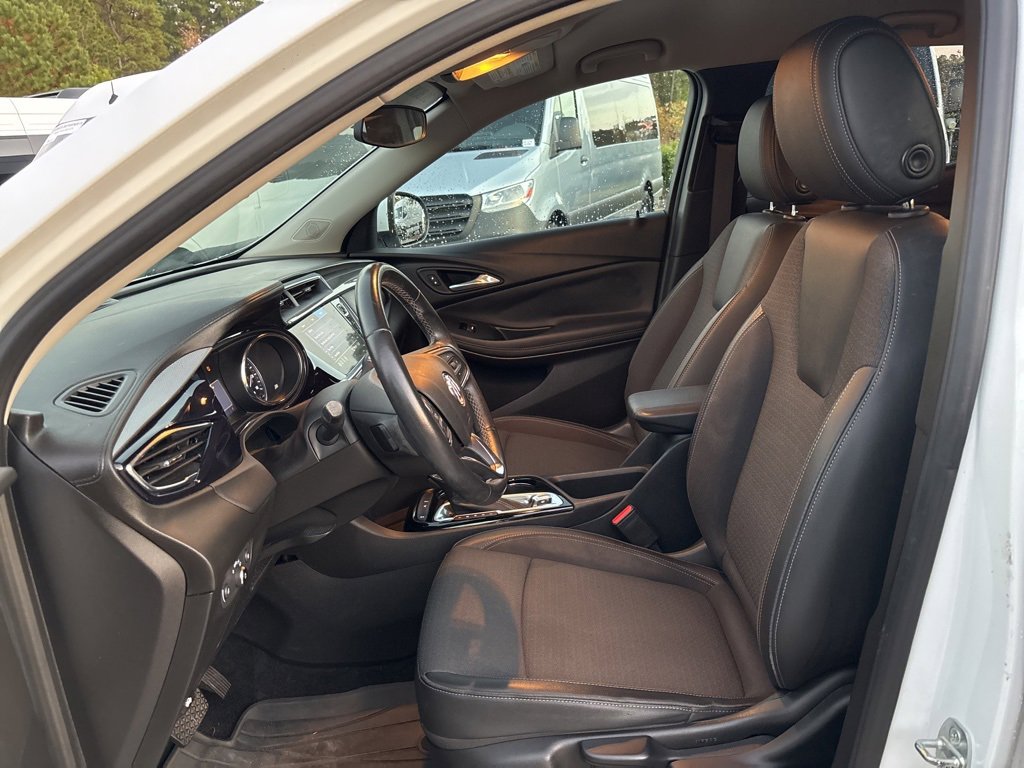 Used 2021 Buick Encore GX Preferred image 40