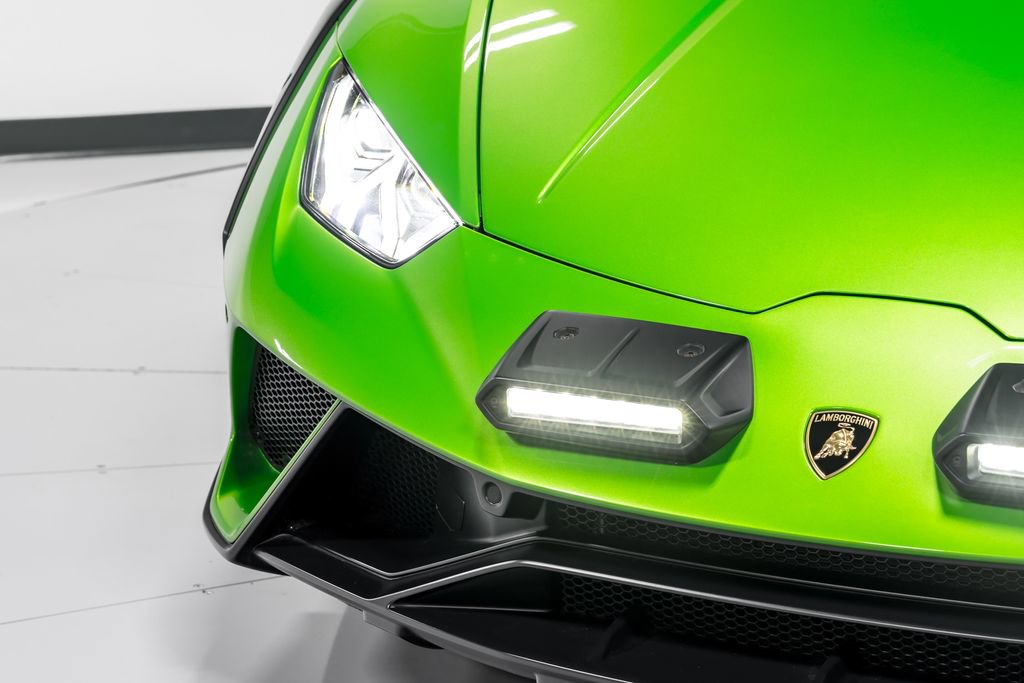 Used 2024 Lamborghini Huracan Sterrato image 41