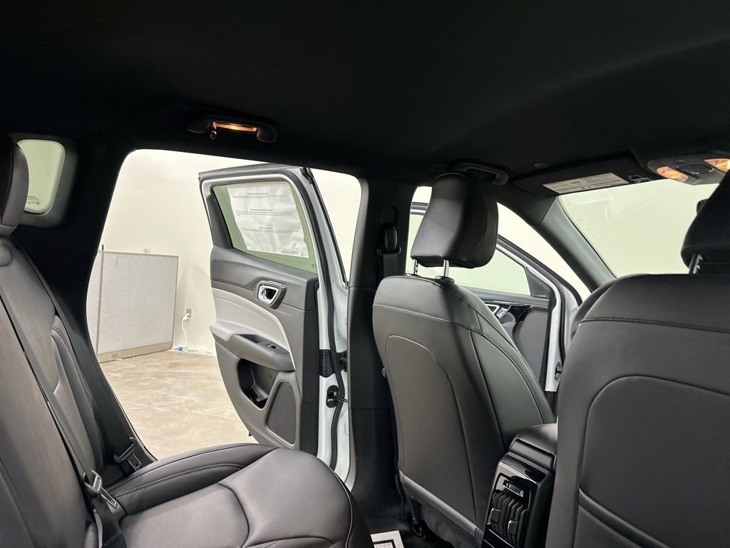 New 2026 Jeep Compass Limited image 19