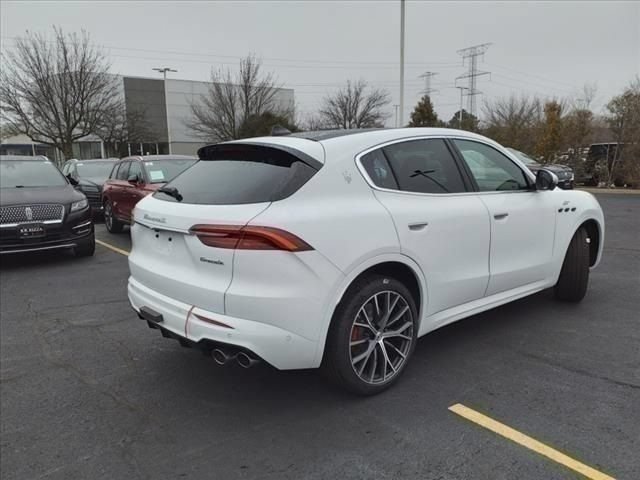 Used 2023 Maserati Grecale GT AWD/4WD image 3