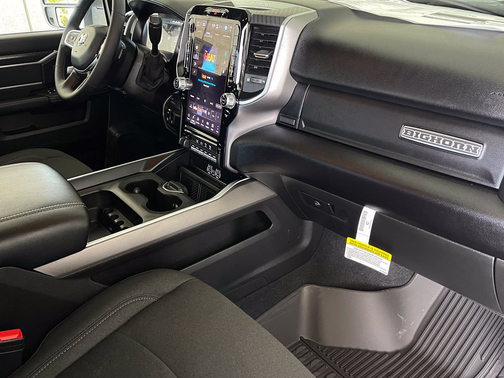 New 2027 RAM 3500 Big Horn AWD/4WD image 13