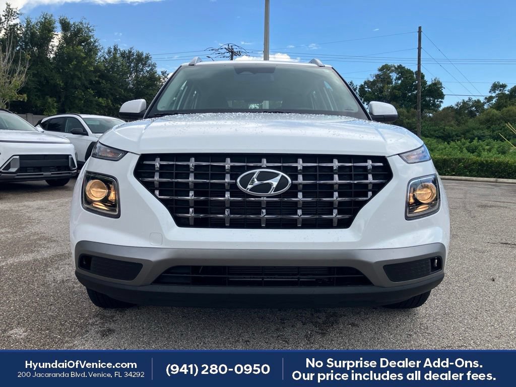 Used 2026 Hyundai Venue SEL FWD image 23
