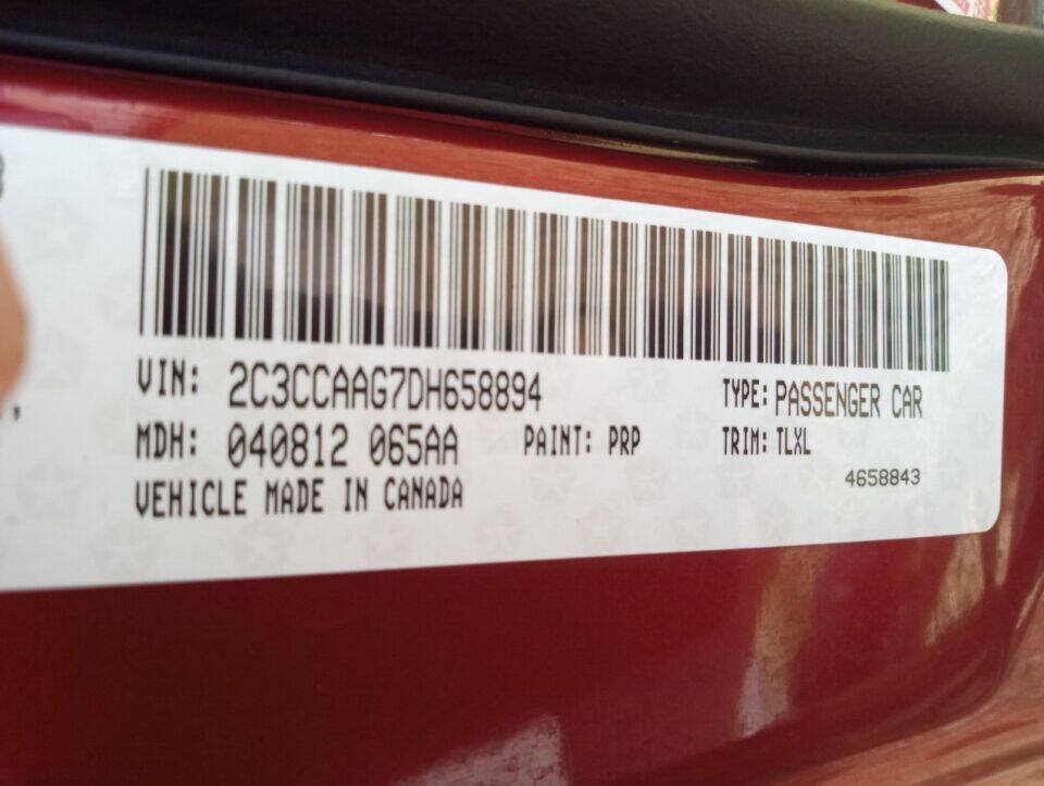 Used 2013 Chrysler 300 RWD image 10
