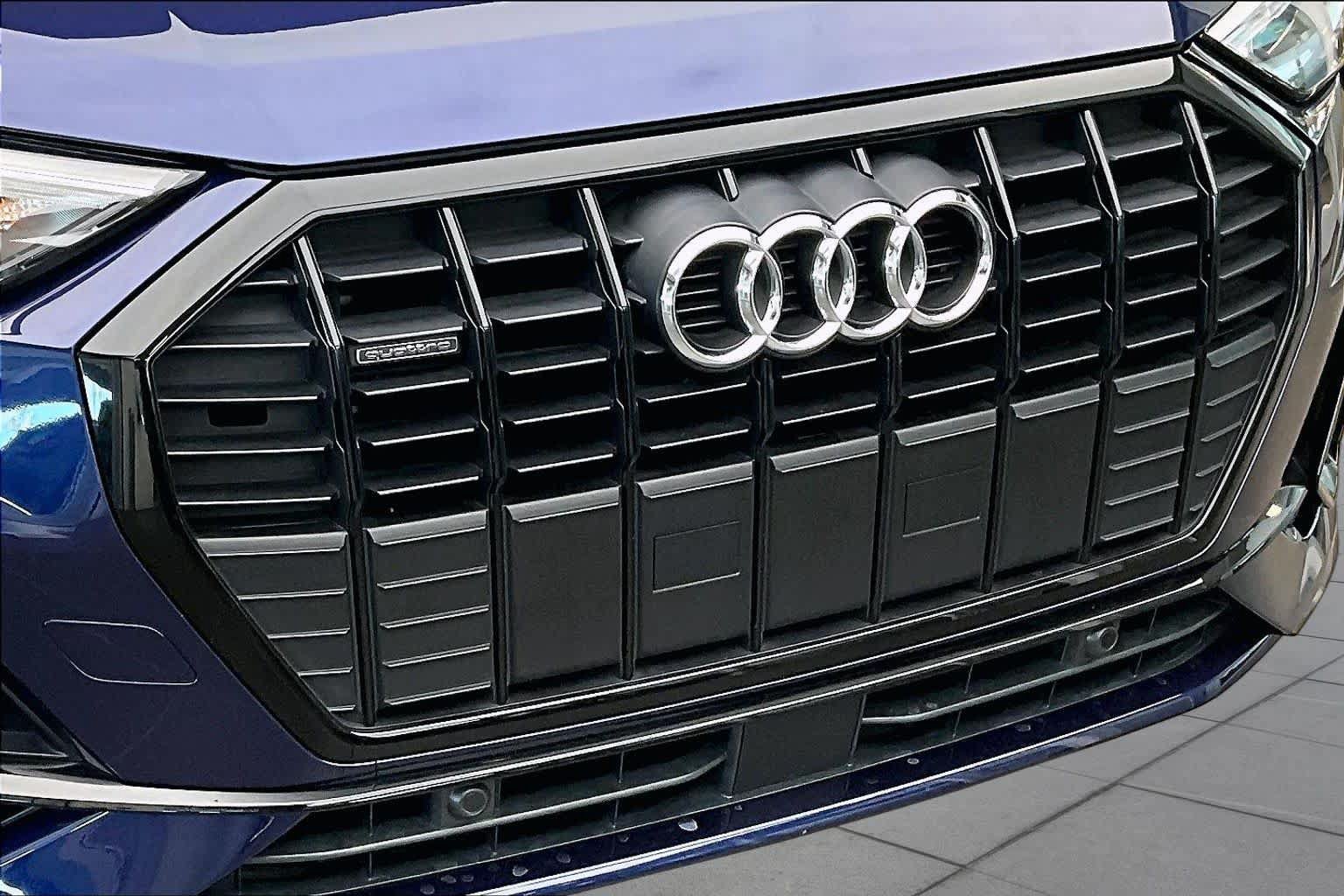Used 2021 Audi Q3 2.0T Premium w/ Convenience Package AWD/4WD image 32