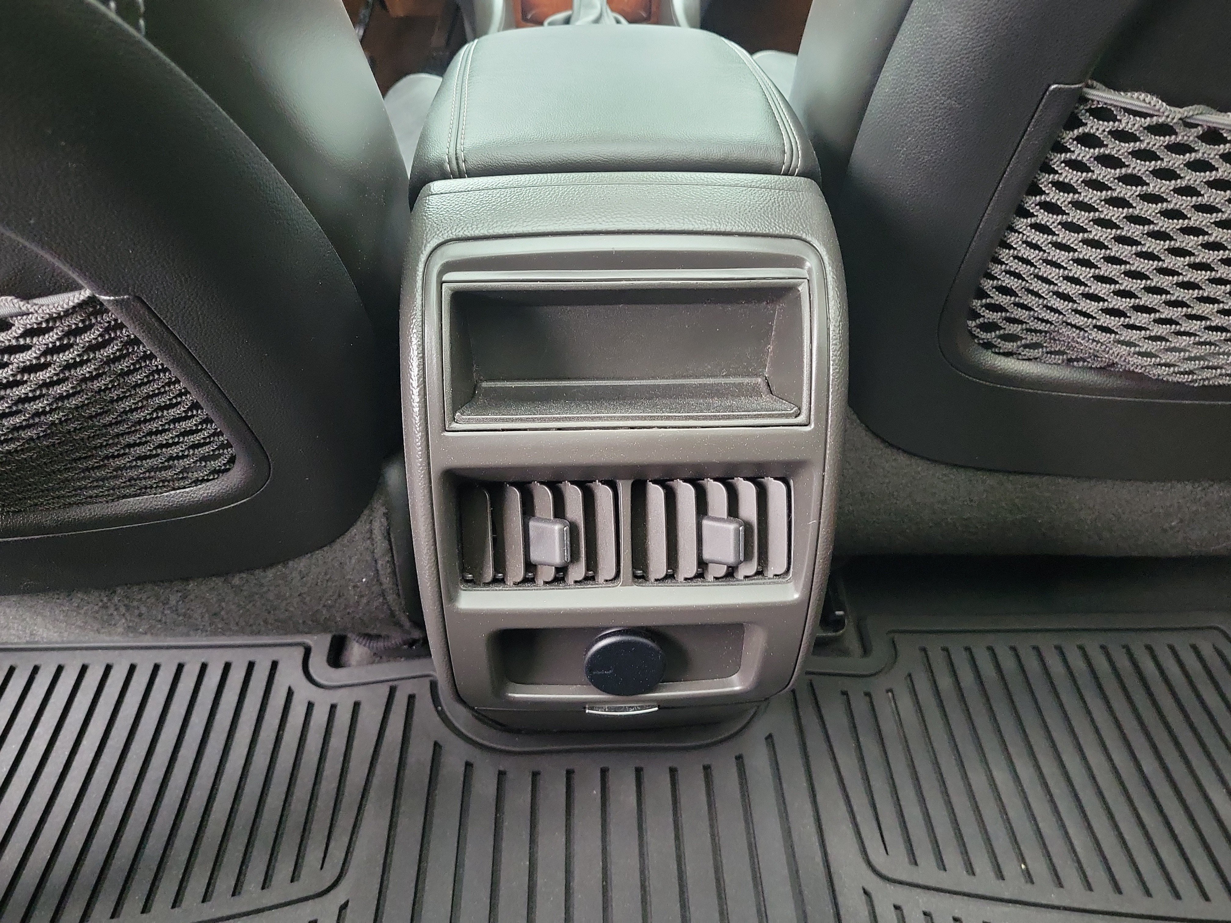 Used 2016 Cadillac SRX Luxury AWD/4WD image 13