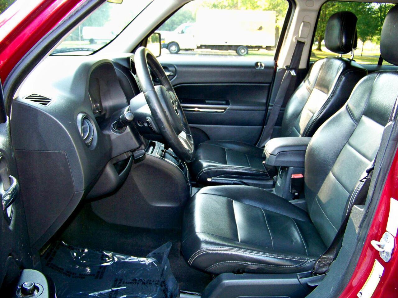 Used 2012 Jeep Patriot Limited image 31