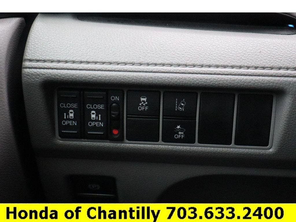 Used 2019 Honda Odyssey EX image 16