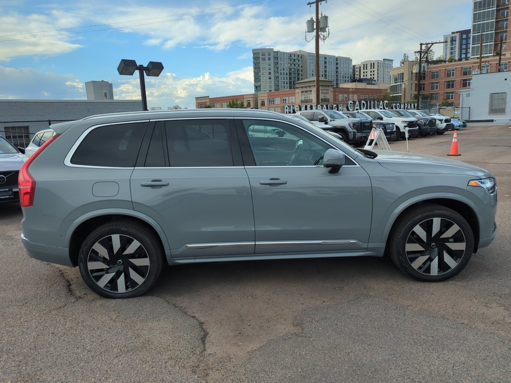 Used 2024 Volvo XC90 T8 Ultimate AWD/4WD image 8