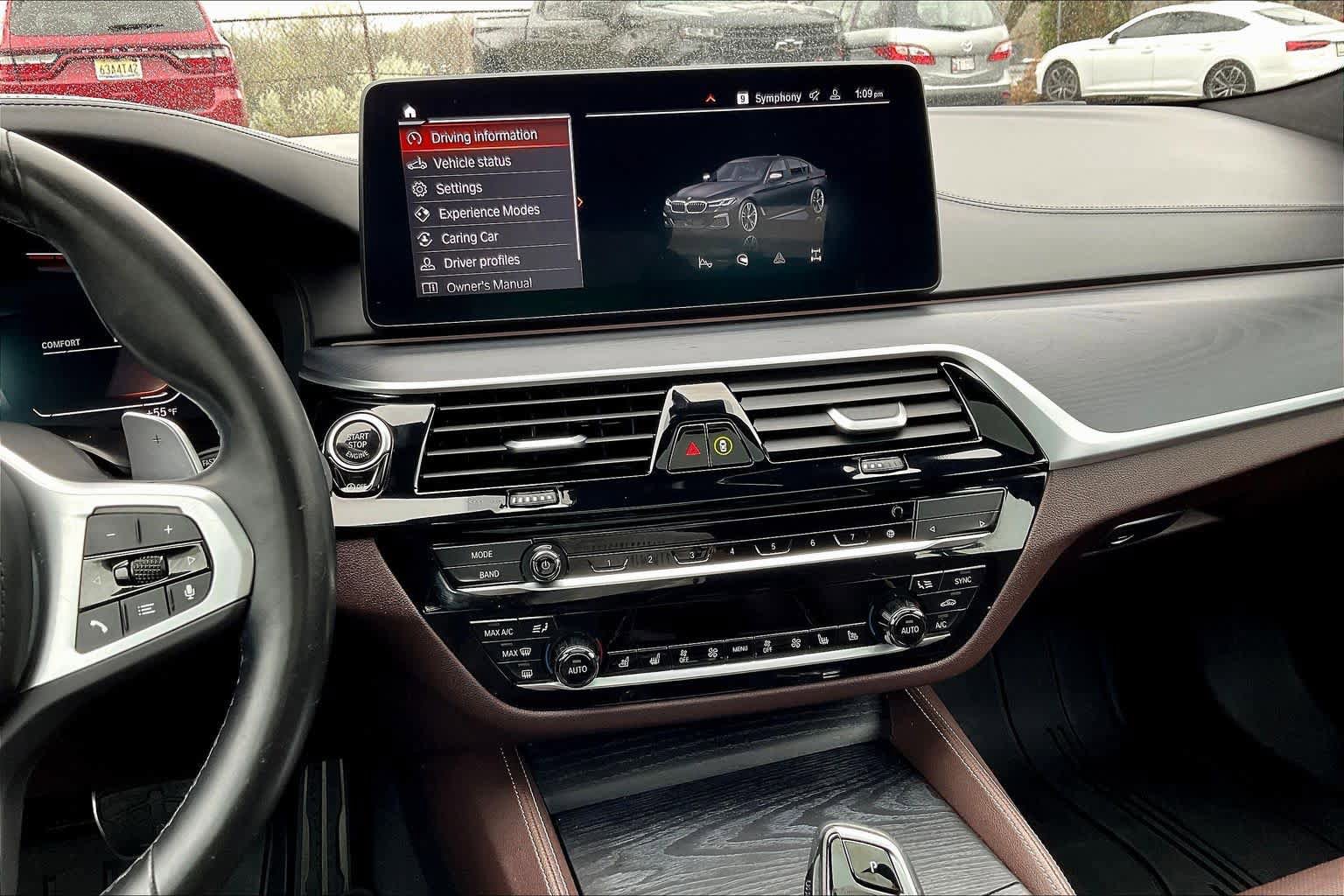 Used 2023 BMW M550i xDrive w/ Dynamic Handling Package AWD/4WD image 6