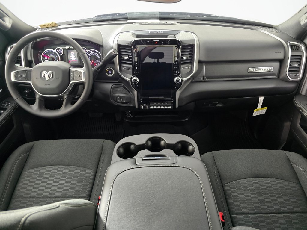 New 2026 RAM 3500 Big Horn AWD/4WD image 17