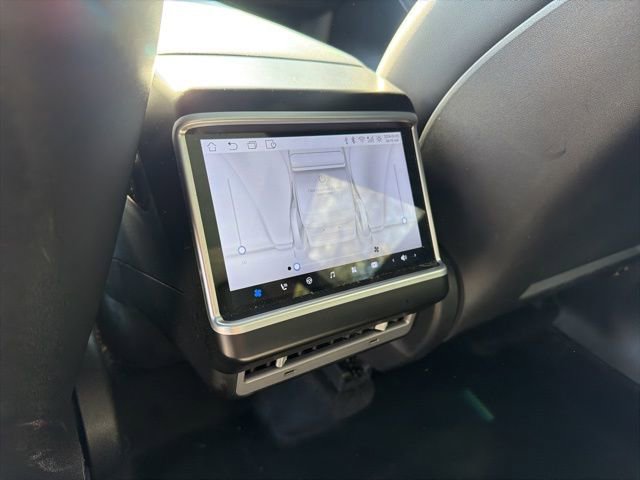 Used 2023 Tesla Model Y Long Range image 23