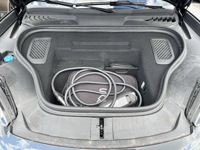 Used 2024 Porsche Macan 4 Electric AWD/4WD image 26