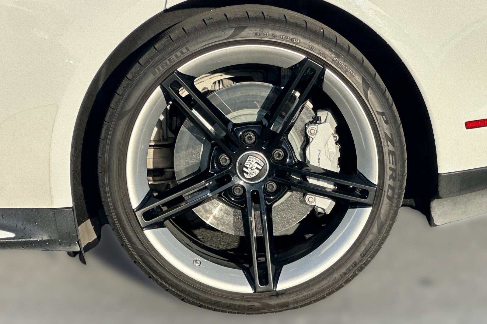 Used 2022 Porsche Taycan 4S image 11