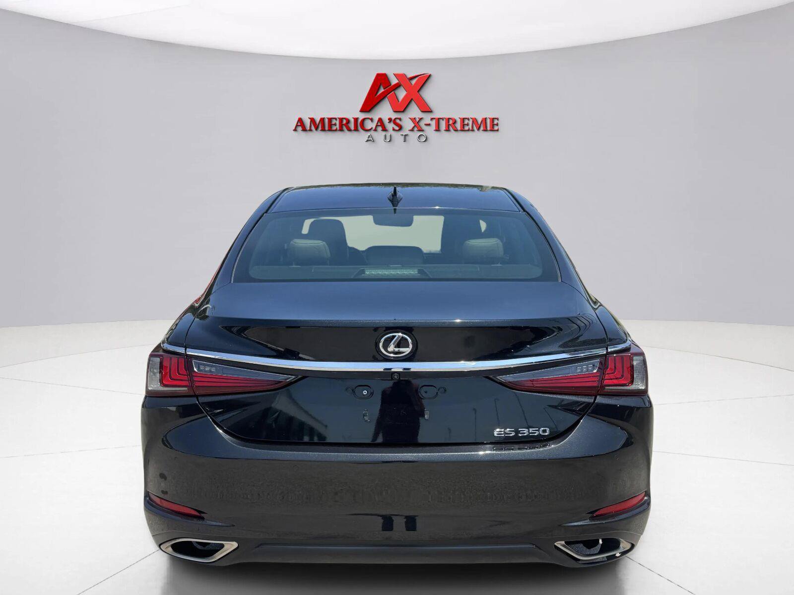 Used 2024 Lexus ES 350 w/ Premium Package FWD image 5