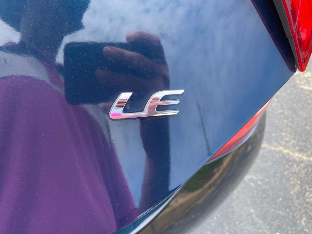 Used 2019 Toyota Corolla LE FWD image 15
