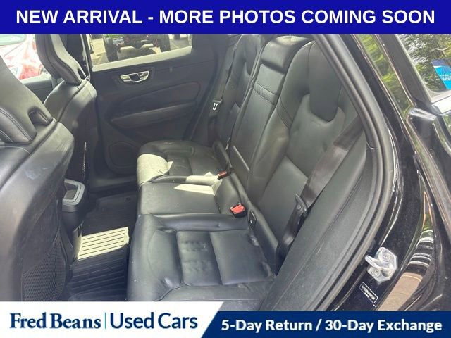 Used 2019 Volvo XC60 T6 Momentum w/ Multimedia Package AWD/4WD image 10