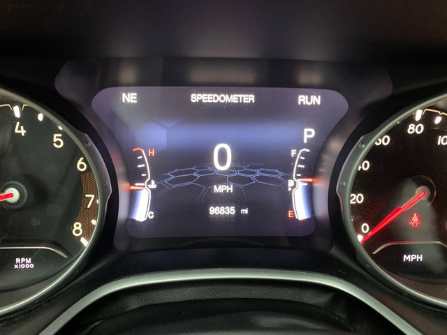 Used 2018 Jeep Compass Latitude w/ Popular Equipment Group AWD/4WD image 29