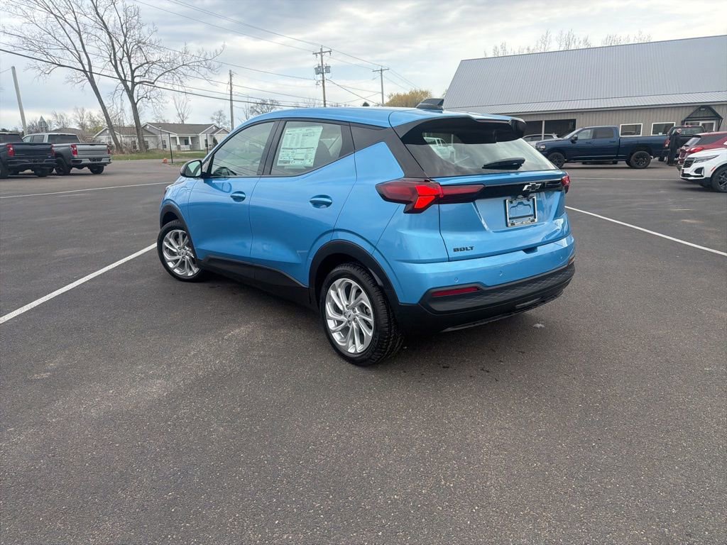New 2027 Chevrolet Bolt LT FWD image 5