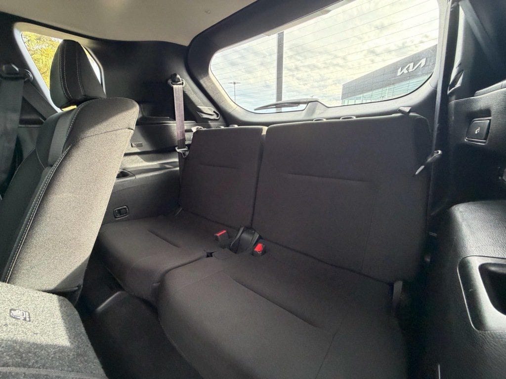 Used 2022 Mitsubishi Outlander ES AWD/4WD image 7