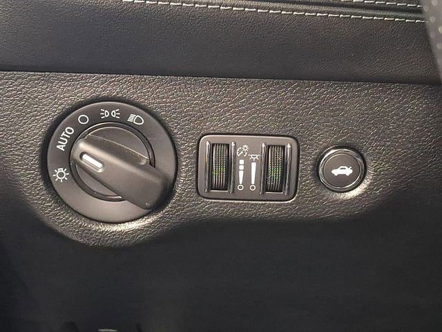Used 2023 Dodge Challenger R/T Scat Pack RWD image 25
