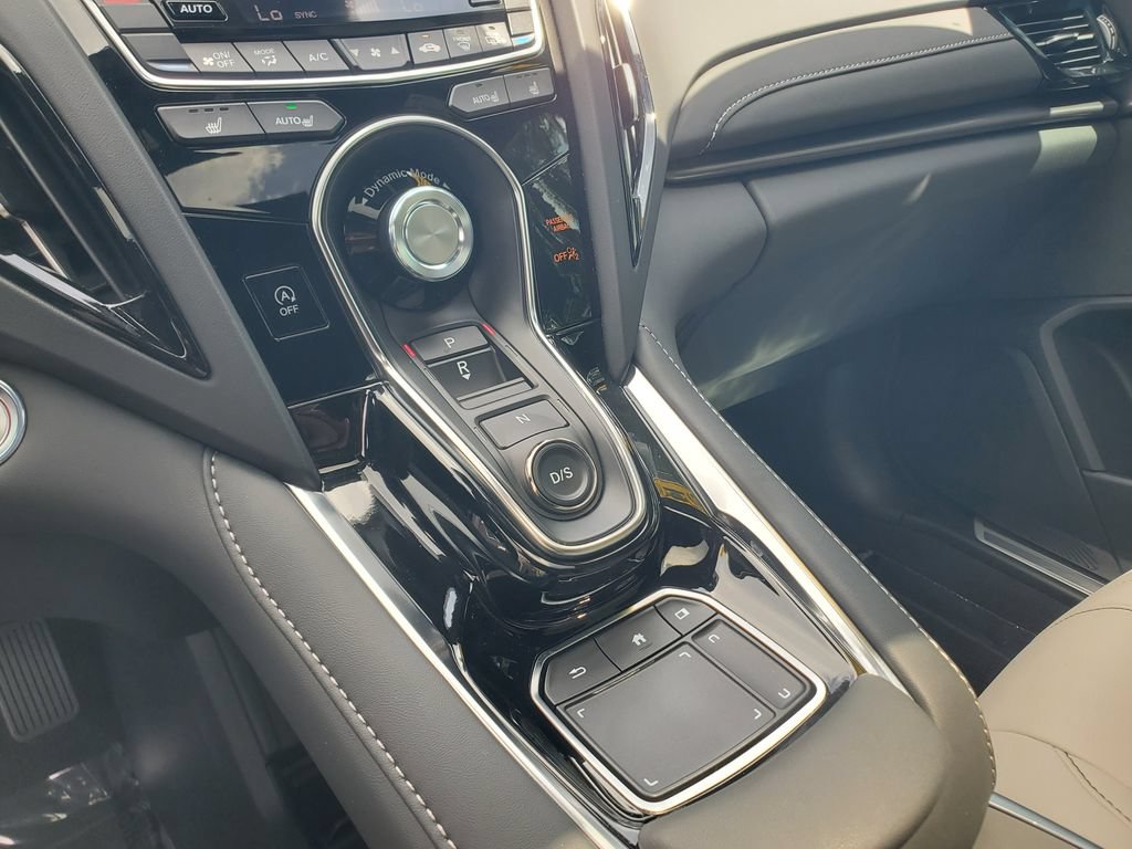 Used 2025 Acura RDX SH-AWD image 32