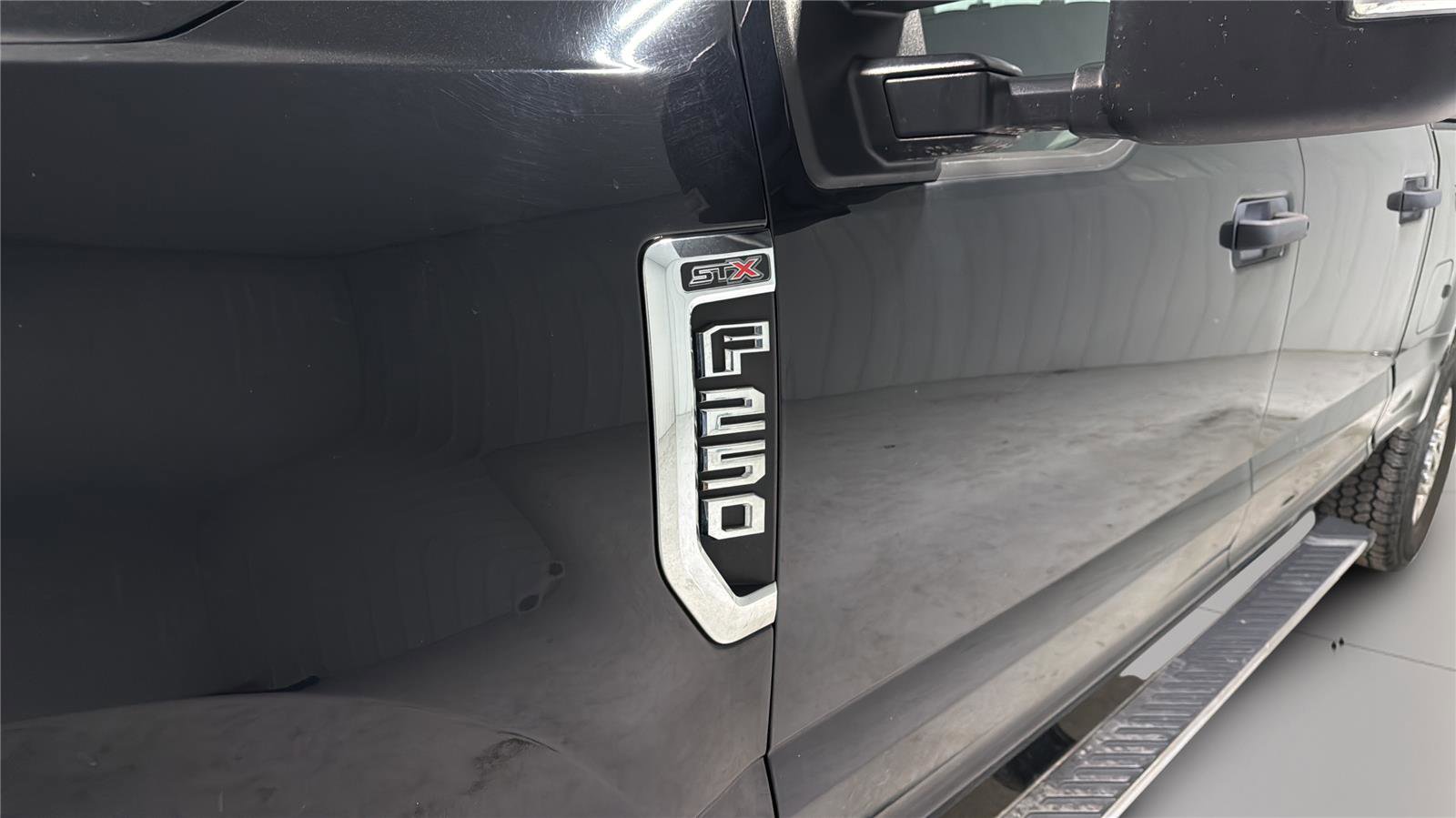 Used 2018 Ford F250 XL w/ STX Appearance Package image 26