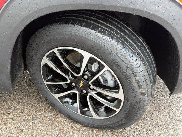 Used 2025 Chevrolet TrailBlazer LT w/ Convenience Package FWD image 18
