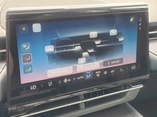 Certified 2024 Lincoln Nautilus Reserve w/ Equipment Group 202A AWD/4WD image 24