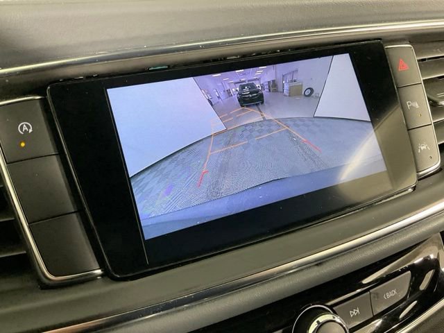 Used 2024 Buick Enclave Essence image 11