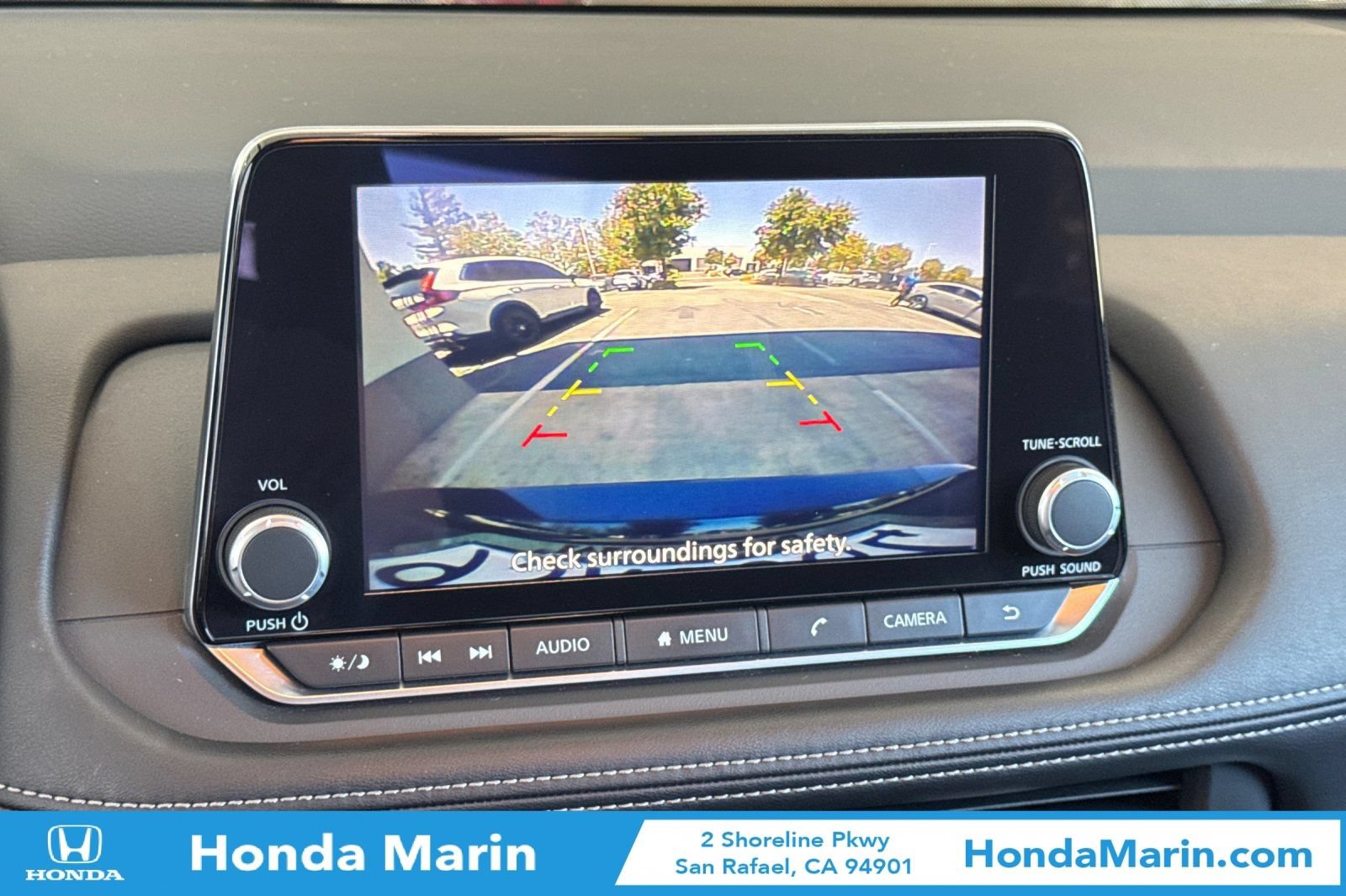 Used 2025 Nissan Rogue SV FWD image 24