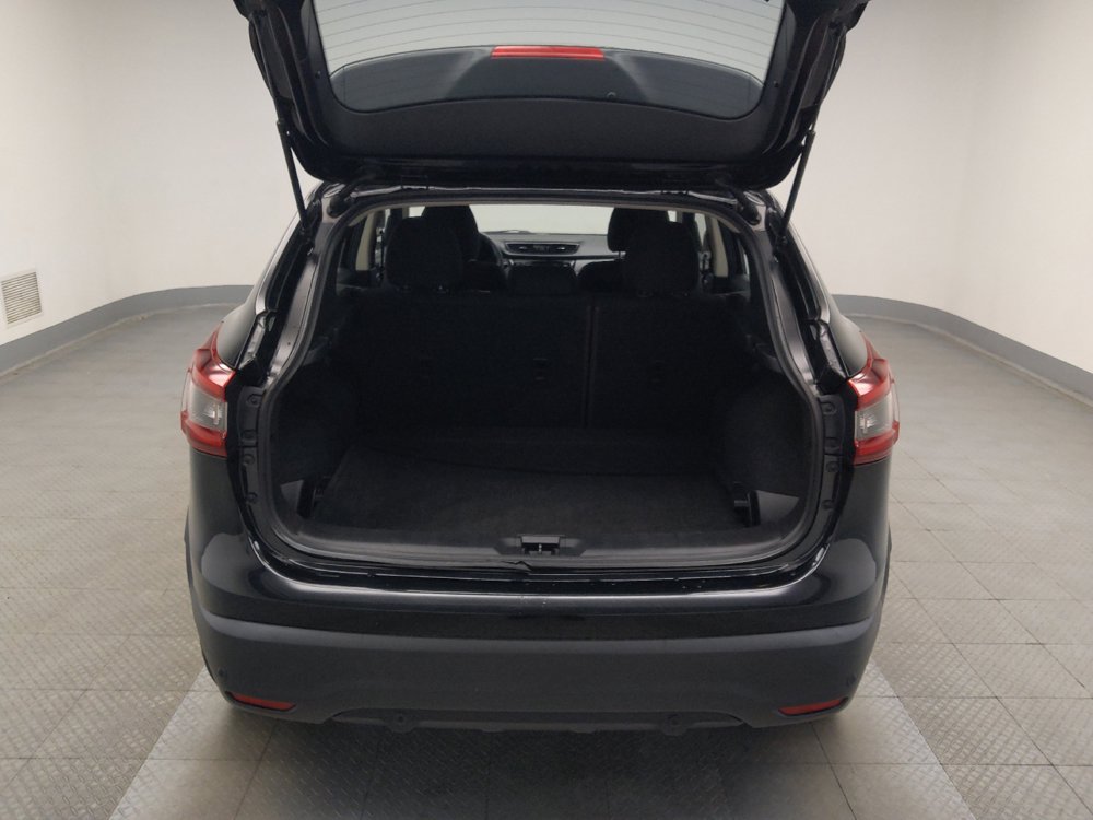 Used 2021 Nissan Rogue Sport S FWD image 29