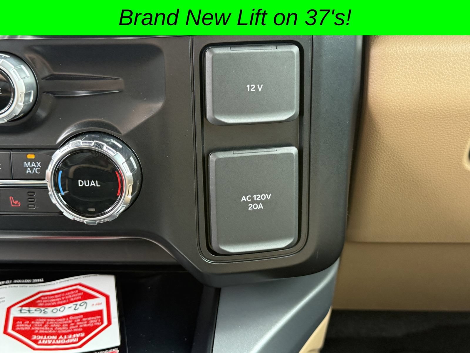 Used 2025 Ford F350 Lariat w/ Lariat Ultimate Package AWD/4WD image 30