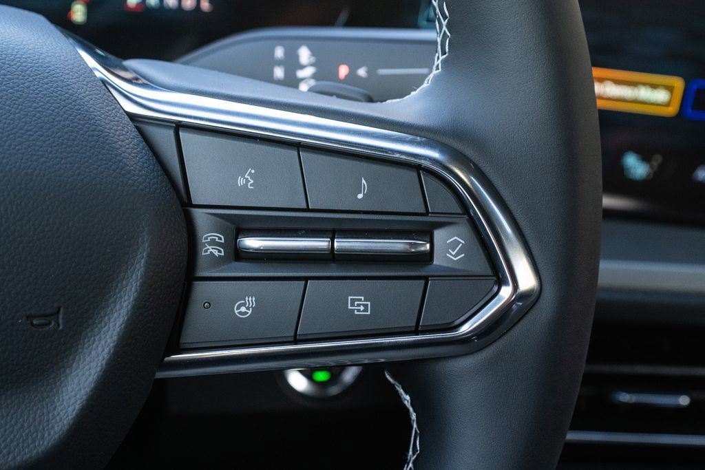 New 2026 Chevrolet Traverse LT image 18