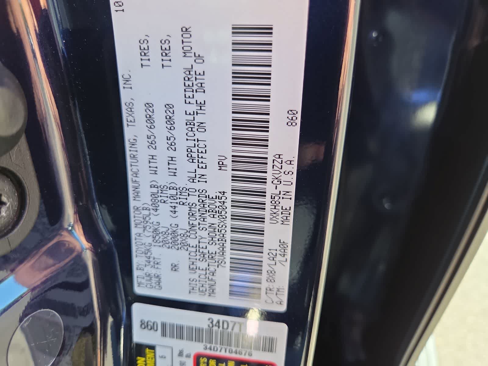 Used 2025 Toyota Sequoia Platinum AWD/4WD image 29