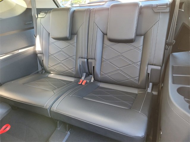 Used 2024 Volkswagen Atlas SE image 12