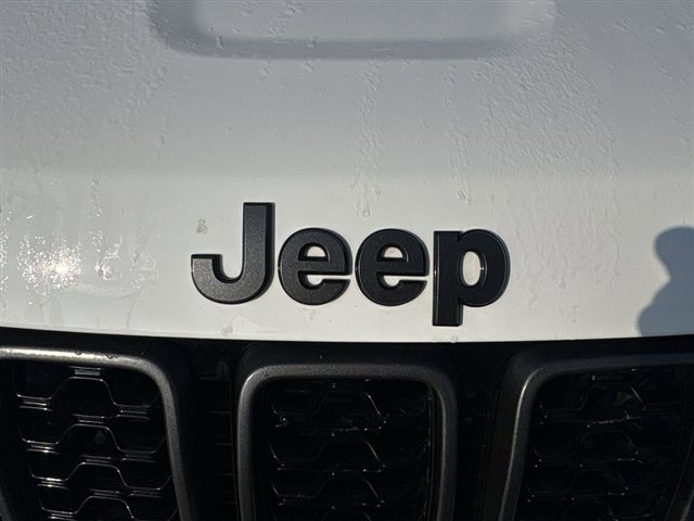 Used 2021 Jeep Grand Cherokee Limited w/ Quick Order Package 28K 80th AWD/4WD image 31