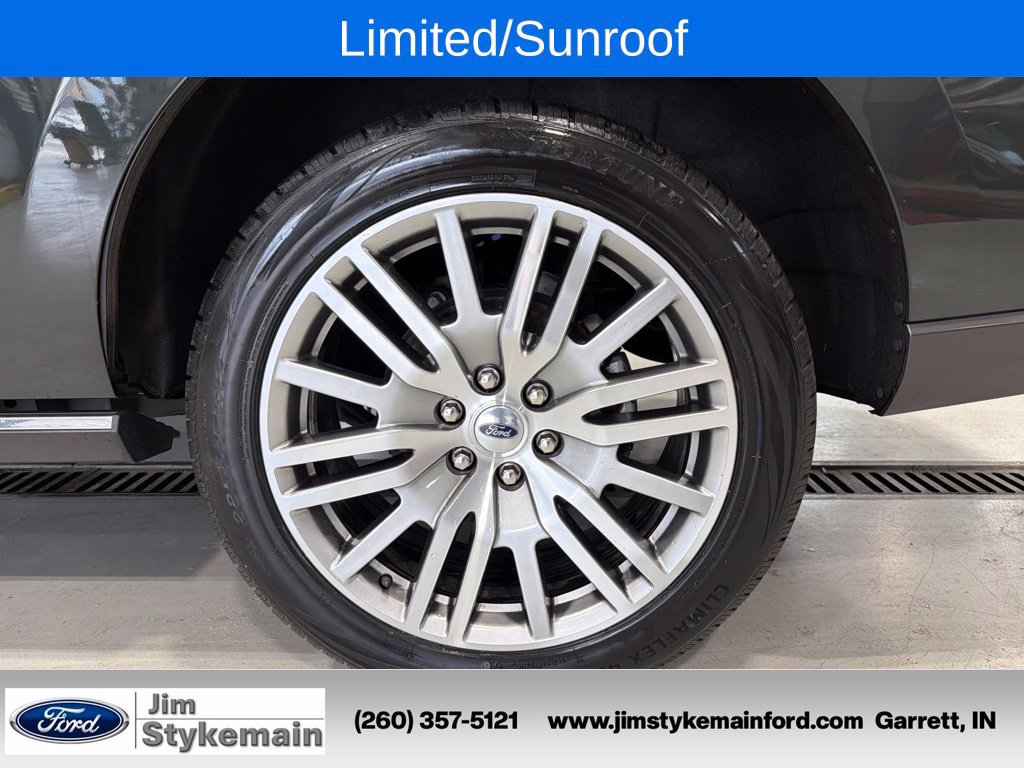 Used 2023 Ford Expedition Limited AWD/4WD image 4