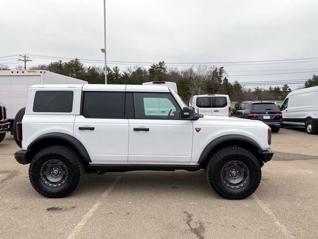 Used 2025 Ford Bronco Badlands image 2