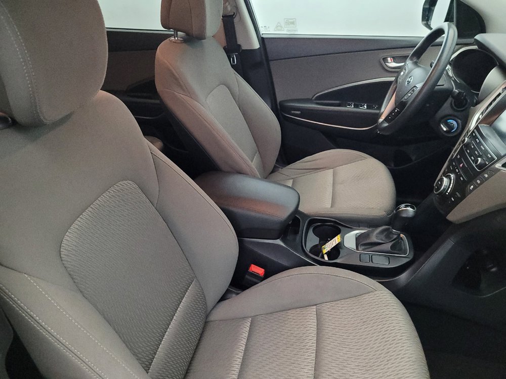 Used 2018 Hyundai Santa Fe SE image 21